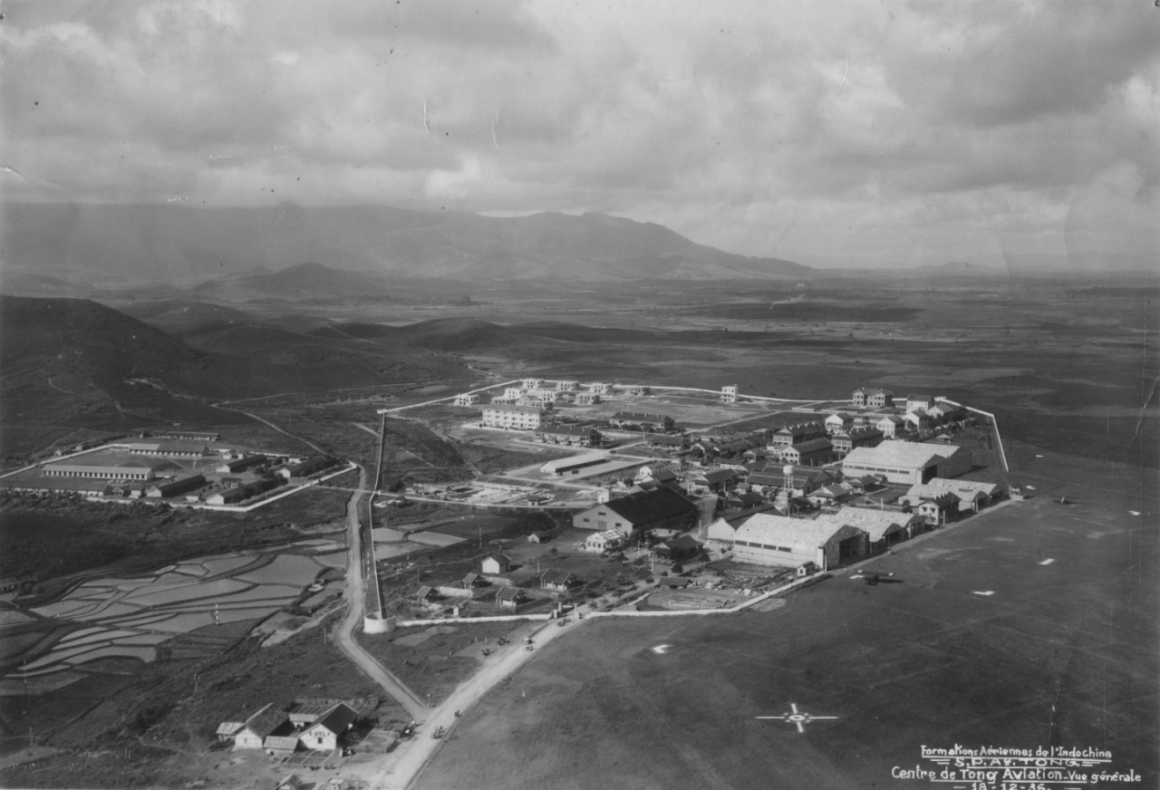 l'aérodrome de Tong